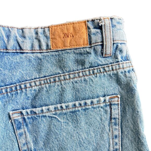 Zara Women's Destroyed Denim Short Cut Off Frayed Hem Hi-Rise Light Wash Size 8 - Picture 10 of 12